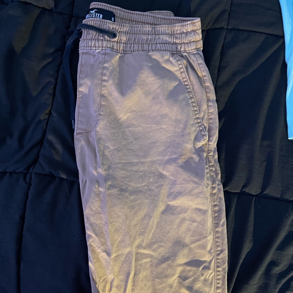 Tight jogger pants